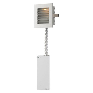 Step Main LED Wall Mount W / Louvered Faceplate
