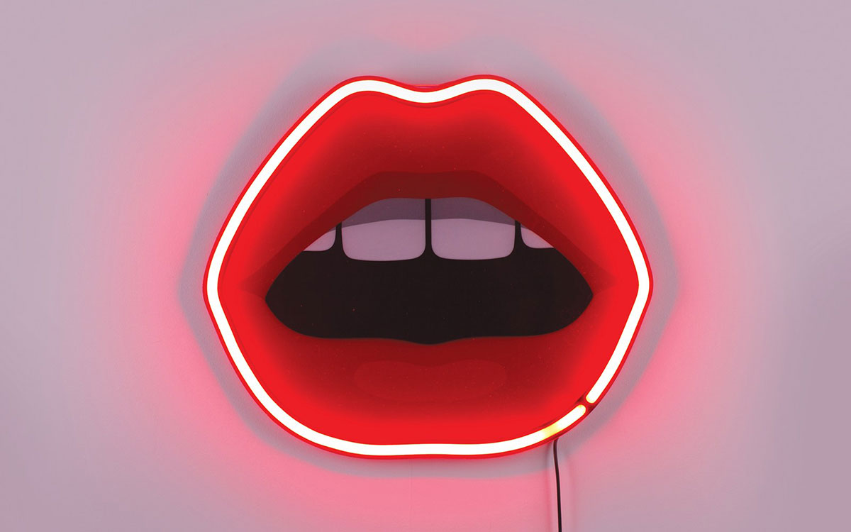 Pictured: Blow Mouth LED Lamp Novelty Lights