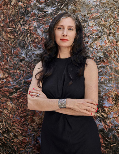 Laura Kirar