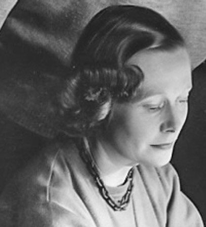 Tove Kindt Larsen