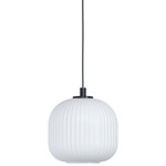 Mantunalle Pendant - Black / White