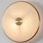 Beran Wall Sconce - Brass / Alabaster