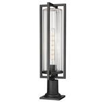 Aura Outdoor Pier Light - Black / Clear Ribbed