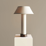Pillaret Solo Table Lamp - Black / Walnut / Cream