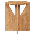 Simple Stool - Warm Lacquered Oak