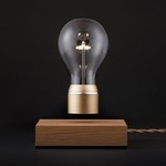 FLYTE Royal Table Lamp - Gold / Oak
