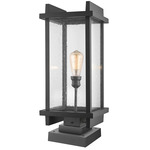 Fallow Outdoor Pier Light with Square Stepped Base - Black / Clear Seedy