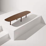 Mesa Unica Long Coffee Table - Walnut