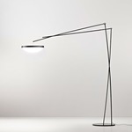 Effimera Floor Lamp - Glossy Black