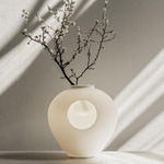 Madre Vase Table Lamp - White