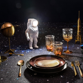 Flashing Starman Portable Table Lamp