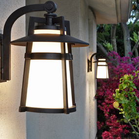 Calistoga Outdoor Wall Light