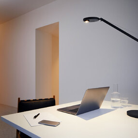 Demetra Pro Desk Lamp