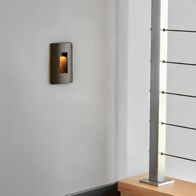 120V Luna Horizontal Step Light