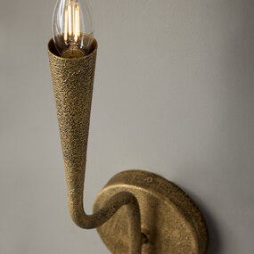 Savari Wall Sconce