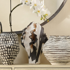 Agatha Ceramic Vase