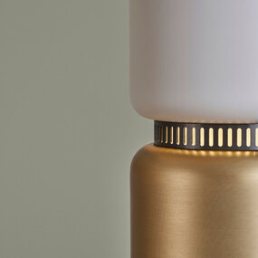 Aspen F17 Floor Lamp