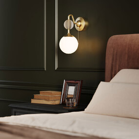 Celia Wall Sconce w/Pull Chain