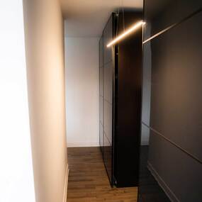 Array Linear Pendant with Angle Wires by Dainolite