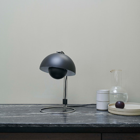 Flowerpot VP4 Table Lamp