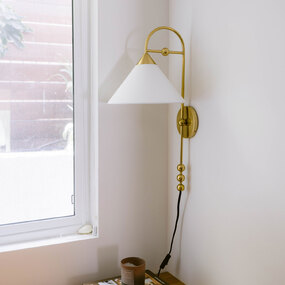 Sang Plug-In Wall Sconce
