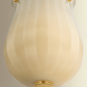 Nevins Pendant