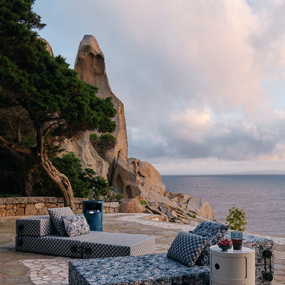 Trix Outdoor Pouf by Kartell