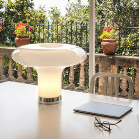Lesbo Table Lamp