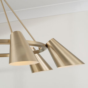 Leo Chandelier