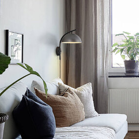 Domus Plug-in Wall Sconce