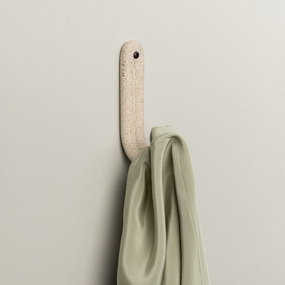Leggy Curl Wall Hook