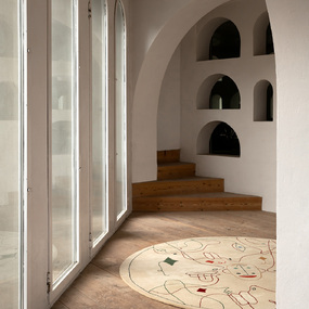 Silhouette Round Rug