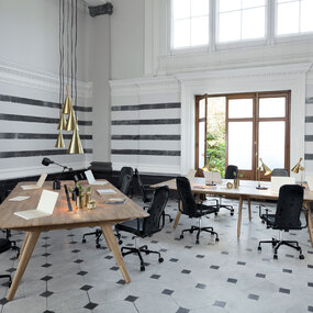 Beat LED Table Lamp by Tom Dixon