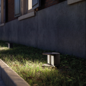 Swing Solar Landscape Light