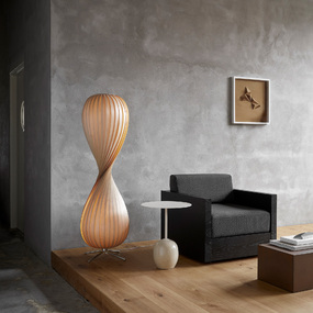 TR10 Floor Lamp