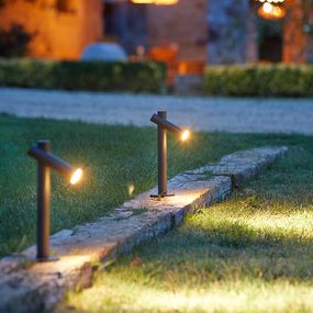 Tik Outdoor Path Light
