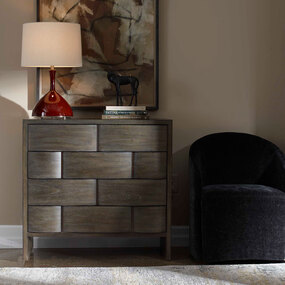 Lydon Chest