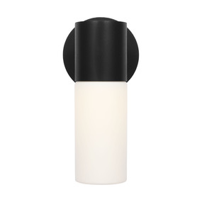 Focal Outdoor Wall Light