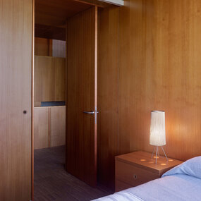 Ura Table Lamp