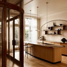 Trave Pendant
