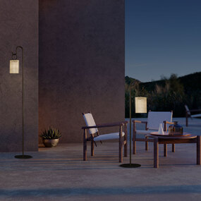 Clara Outdoor Lamp Stand