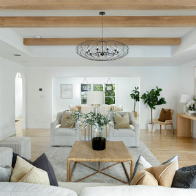 Zucca Chandelier by Crystorama