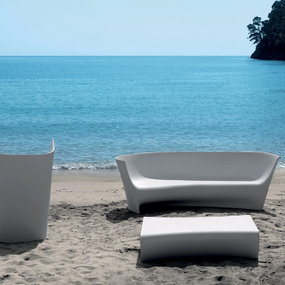 Piaffe Coffee Table