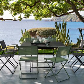 Caractere Square Dining Table