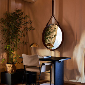 Tynell 9209 Table Lamp by Gubi