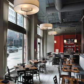 Hampton Chandelier by Hinkley Lighting