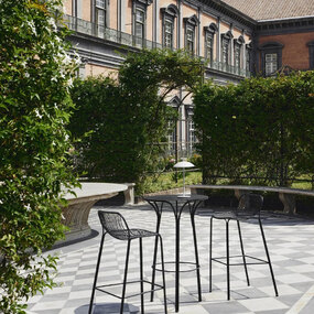 Hiray Bar Table
