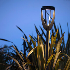 Tulip Outdoor Solar Torch Light