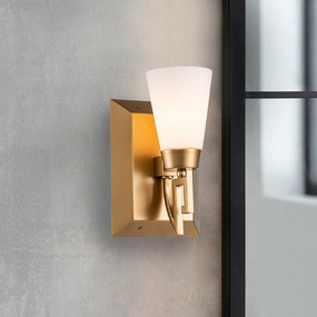 Lemuria Wall Sconce