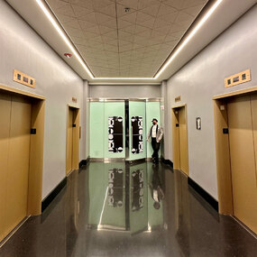 Truline Trim 1.6A Warm Dim 24VDC LED System by PureEdge Lighting